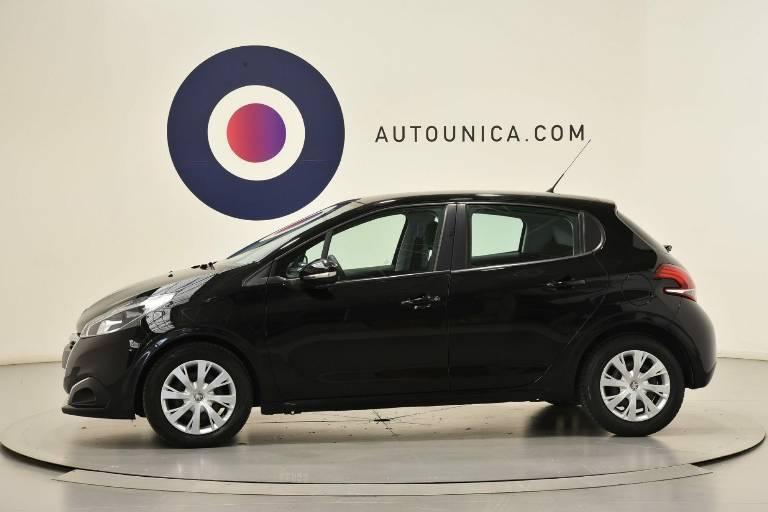 PEUGEOT 208 12