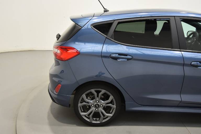 FORD Fiesta 49