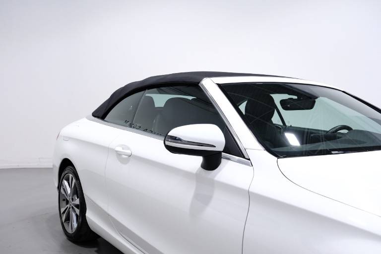 MERCEDES-BENZ C 220 75