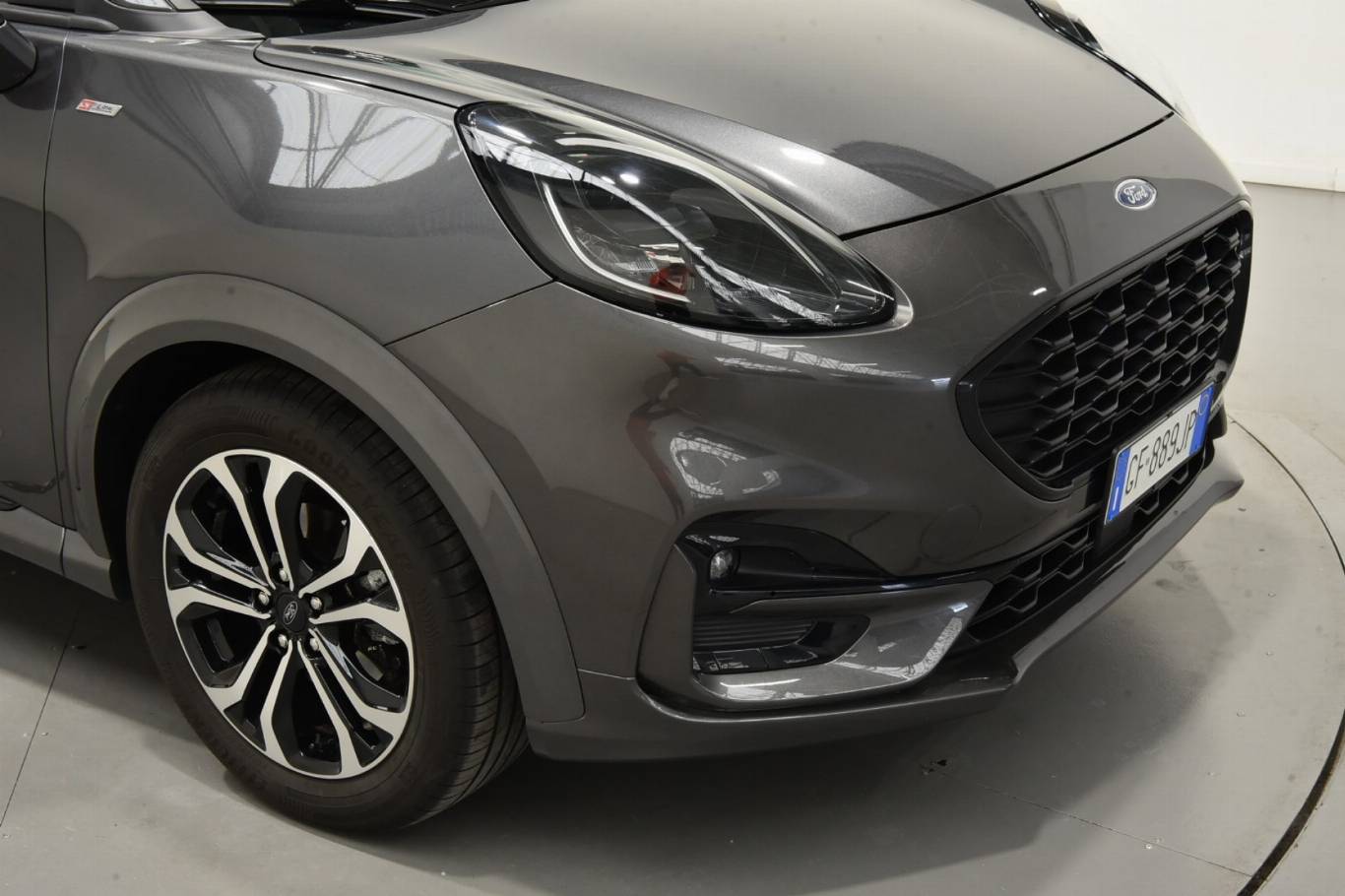 FORD Puma 30