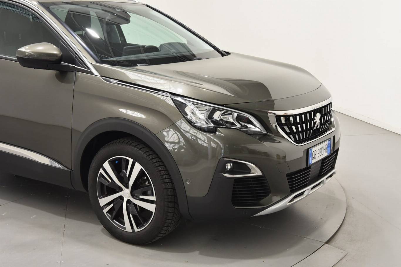 PEUGEOT 5008 16
