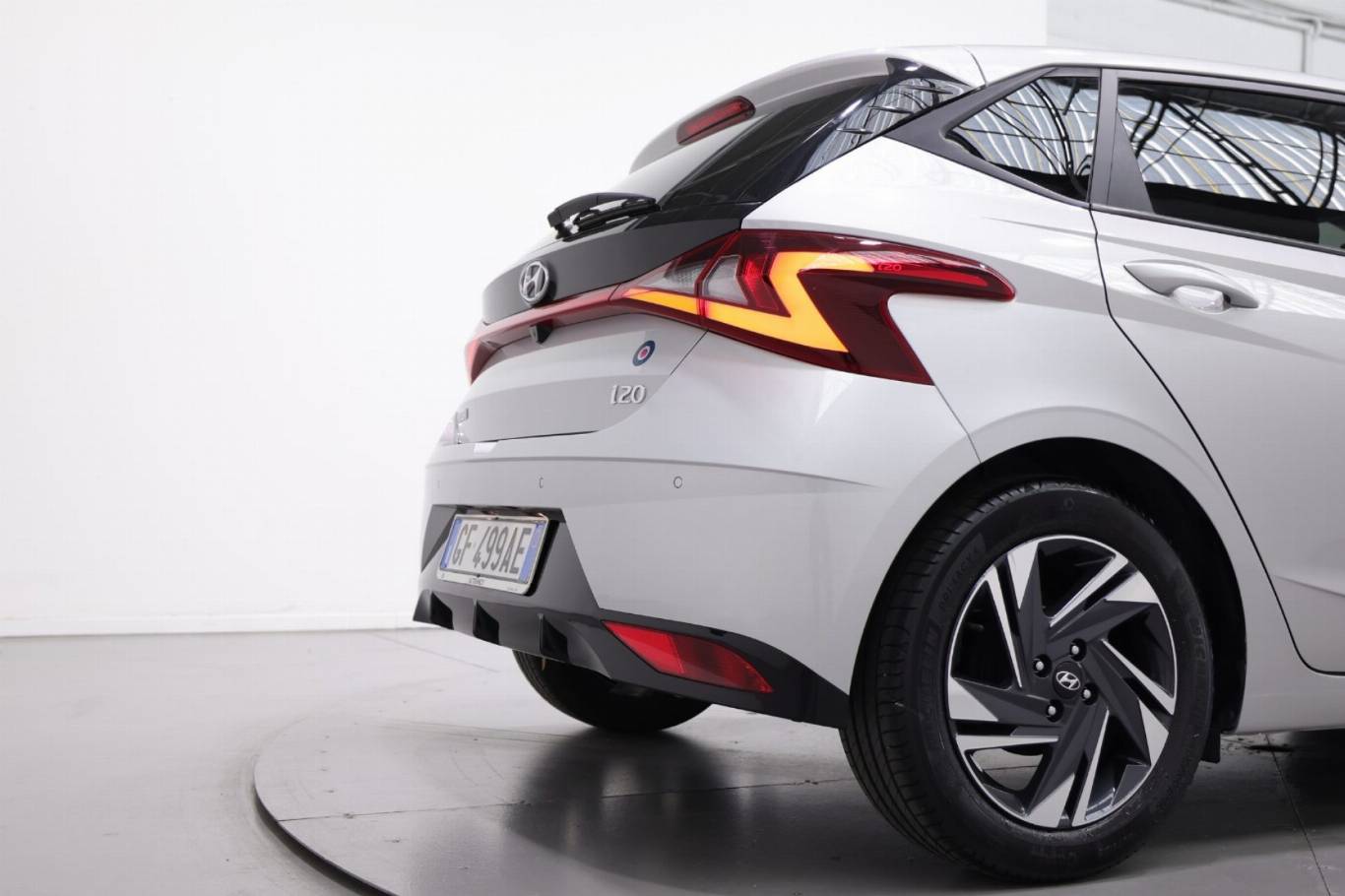 HYUNDAI I20 42