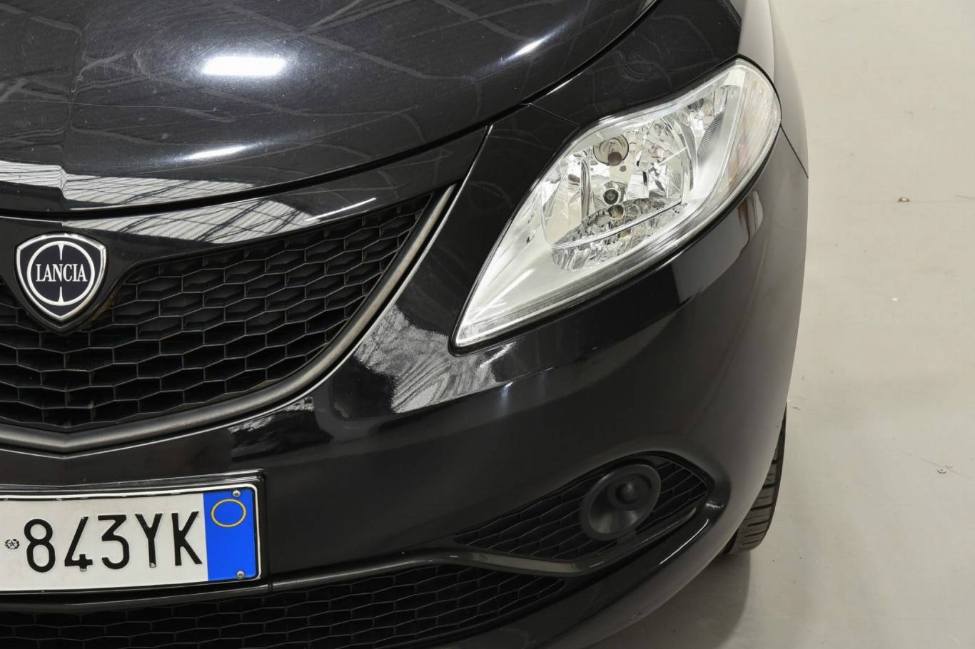 LANCIA Ypsilon 17