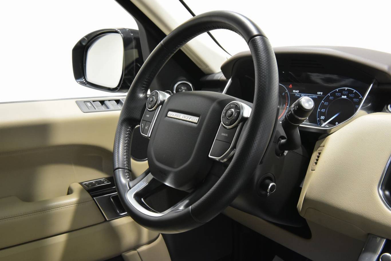LAND ROVER Range Rover Sport 37