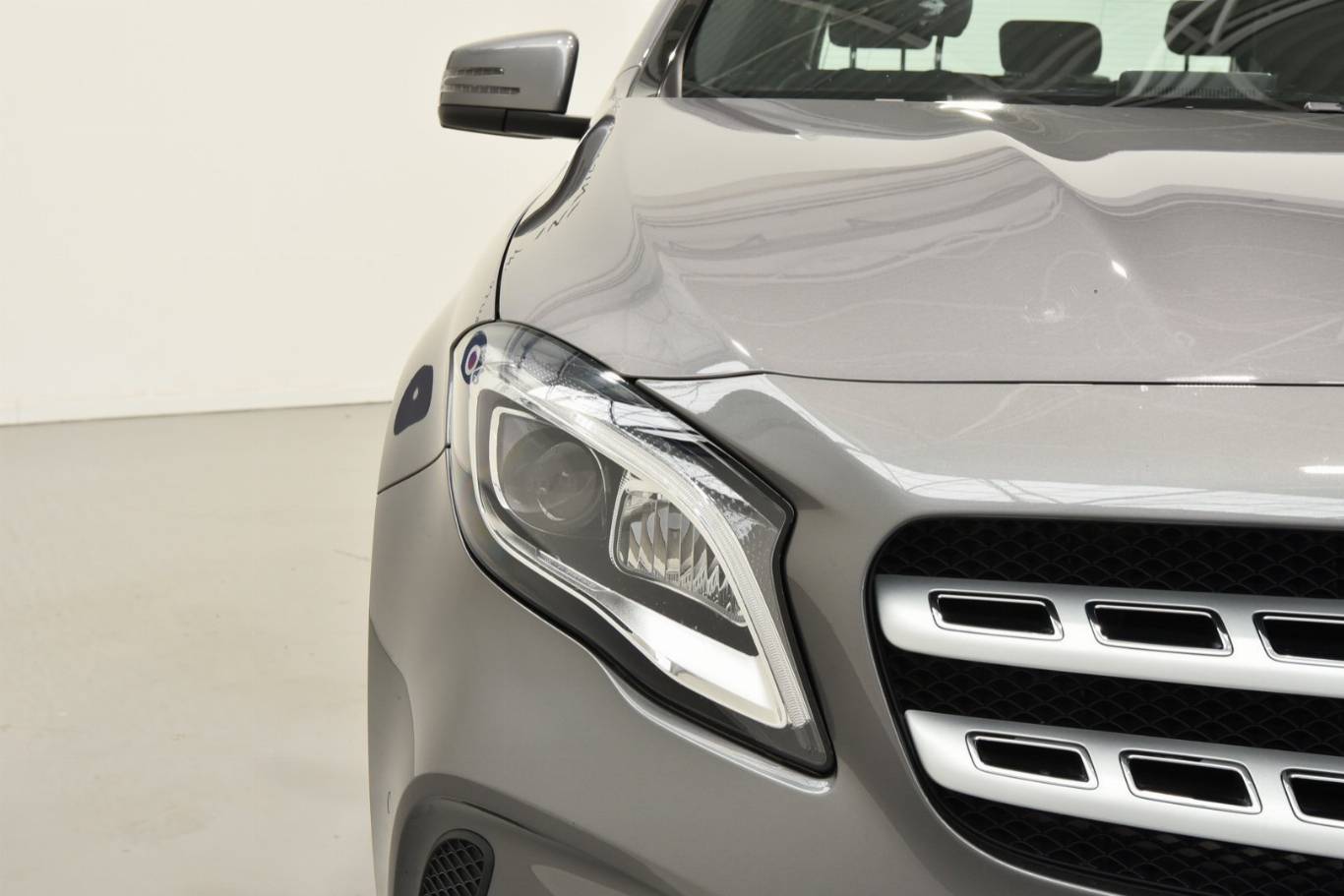 MERCEDES-BENZ GLA 200 17