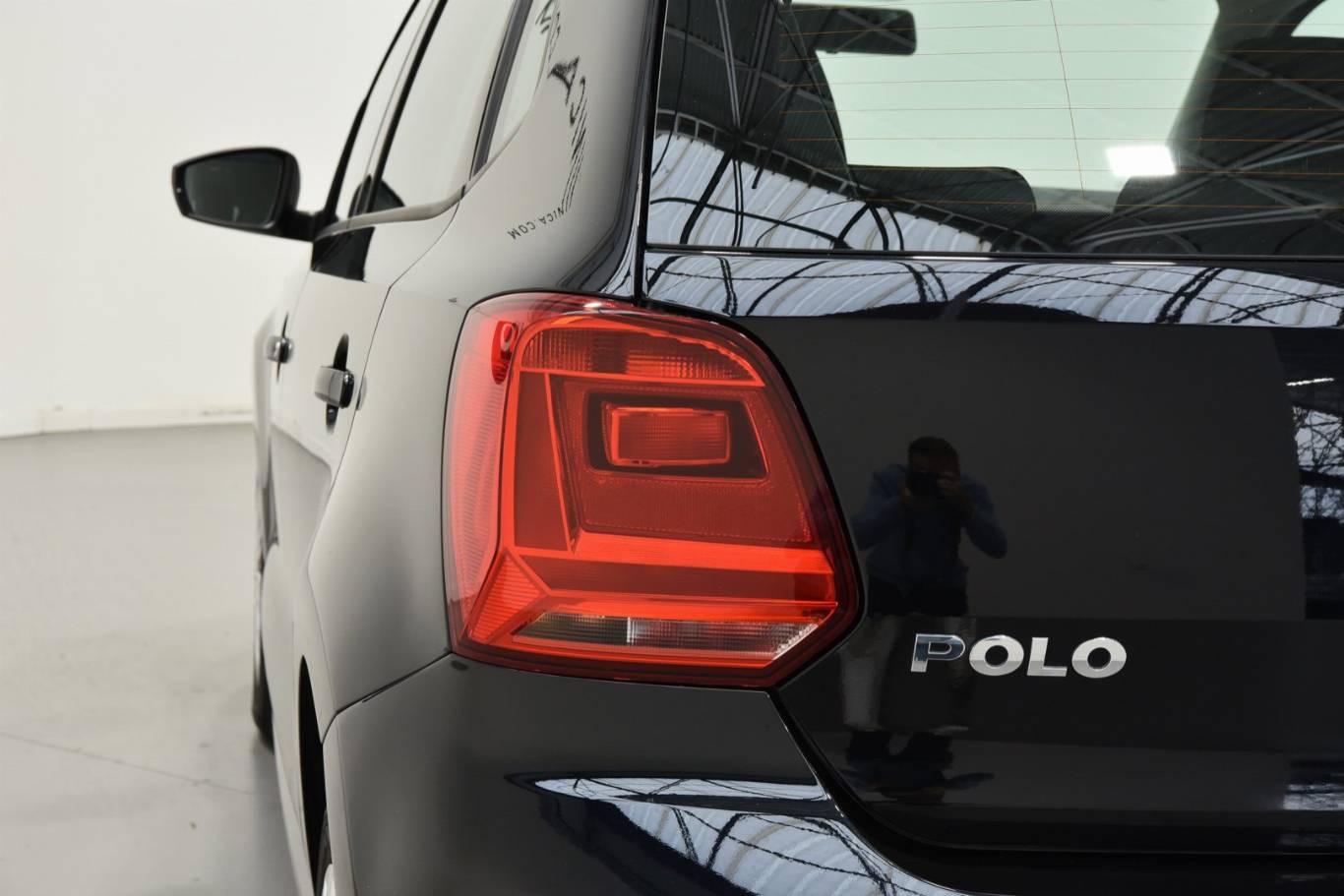 VOLKSWAGEN Polo 39