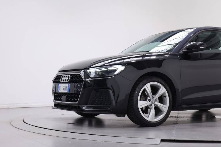 AUDI A1 11