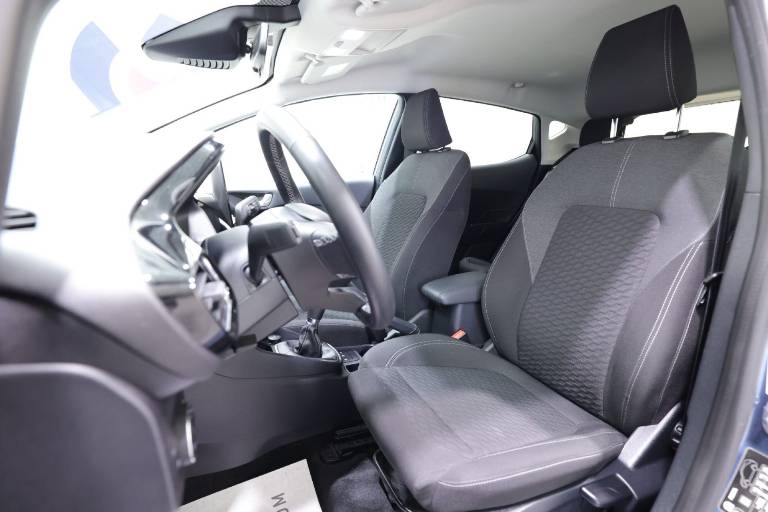 FORD Fiesta 6