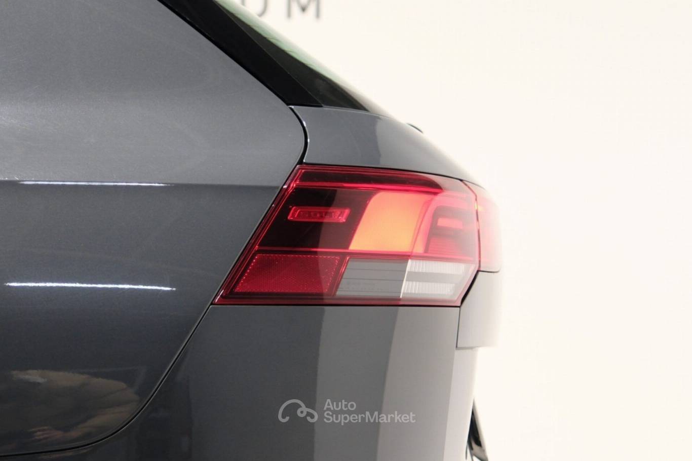 VOLKSWAGEN Golf 43