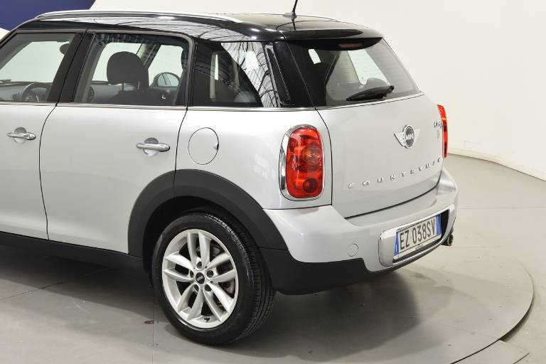 MINI Countryman 16