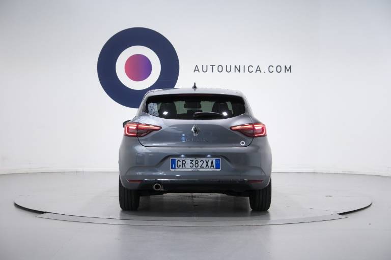RENAULT Clio 16