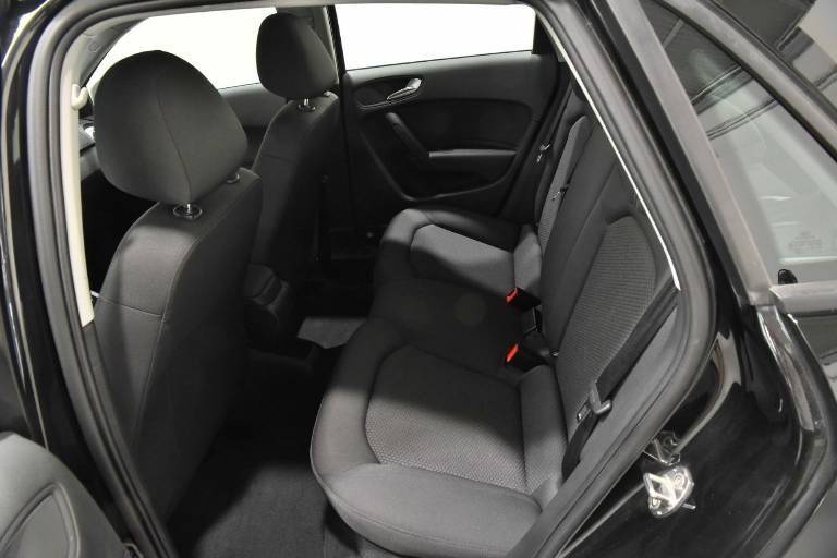AUDI A1 38