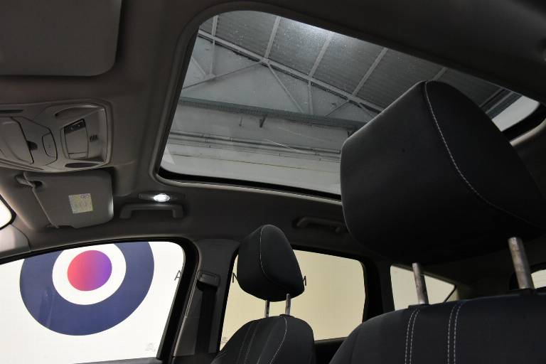 FORD C-Max 10