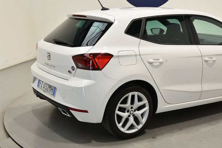 SEAT Ibiza 18