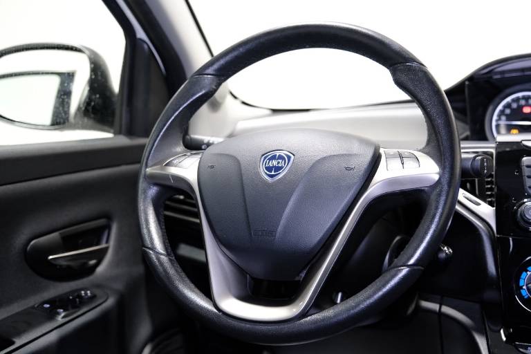 LANCIA Ypsilon 35
