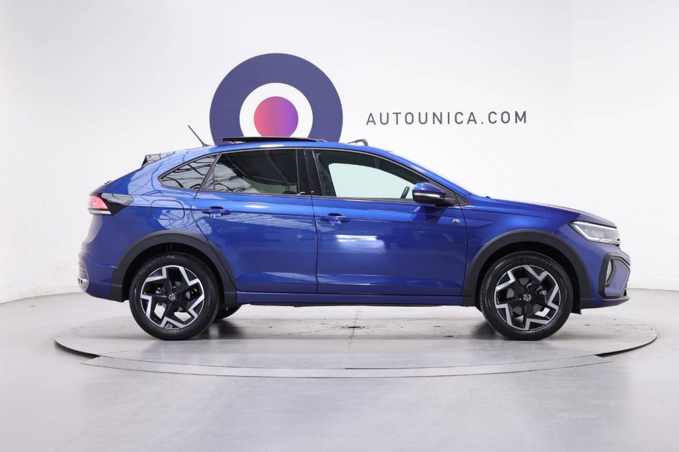 VOLKSWAGEN Taigo 4