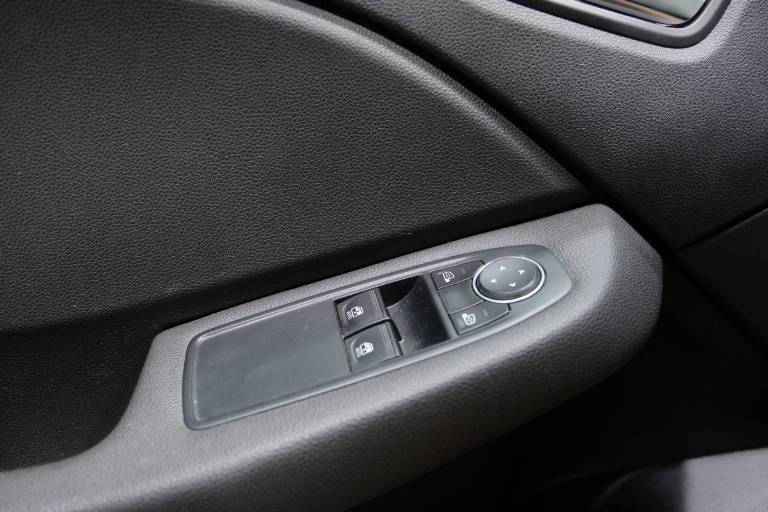 RENAULT Clio 33