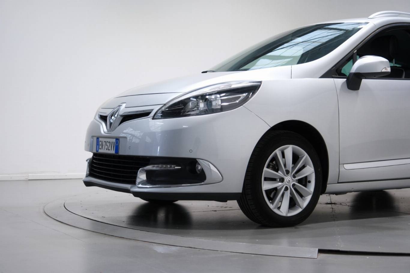 RENAULT Scenic 12