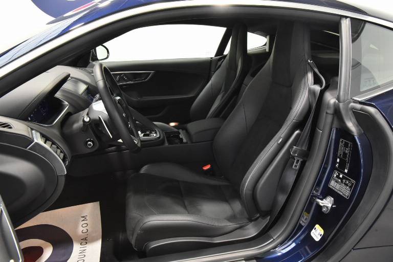 JAGUAR F-Type 4
