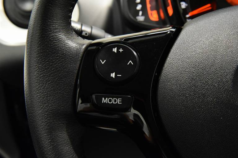 TOYOTA Aygo 7