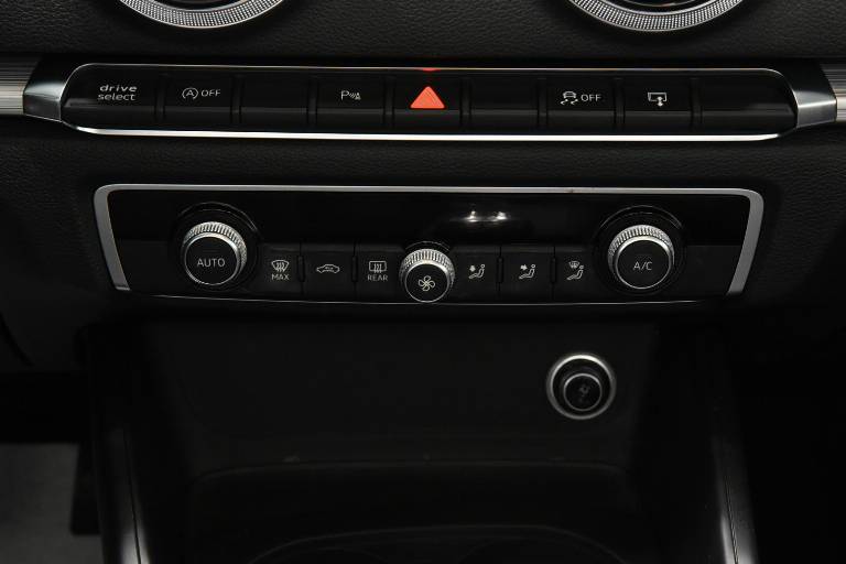 AUDI A3 11